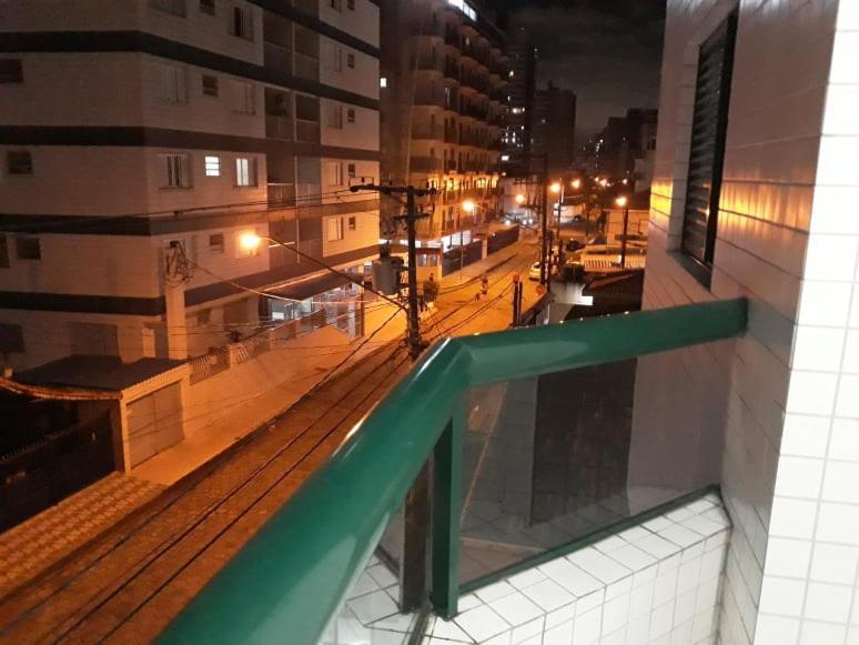 Apto Aconchegante A Uma Quadra Da Praia - Aviacao, Praia Grande - Sp Прая-Гранди Экстерьер фото